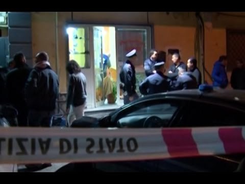 Napoli - Omicidio a Pianura, barbiere ucciso nel suo salone -1- (06.11.14)