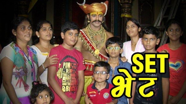 Devdatta Nage With His Fans- On The Set Of Jai Malhar- Zee Marathi Serial