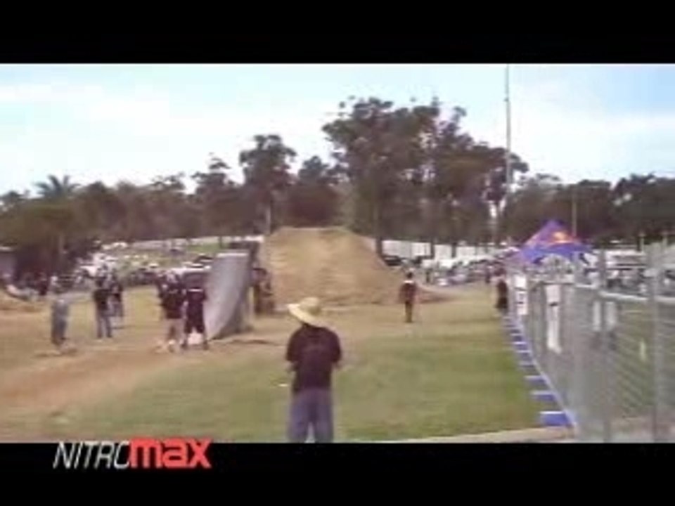 FMX Richo jumps downramp to downramp