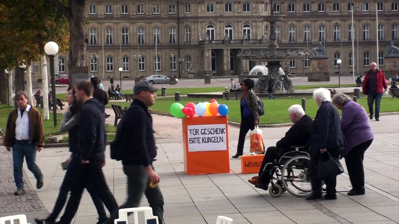 THE NAKED MAN - PRANK - Königstrasse Stuttgart