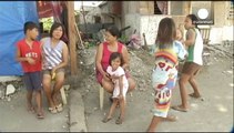 Filippine: a un anno dal tifone Haiyan costruite solo 400 case
