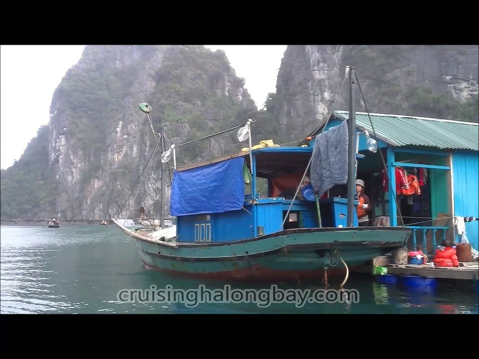 Halong Bay Bamboo Boat