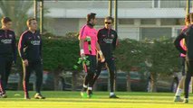 Luis Enrique takes 20 Barcelona players to Almeria