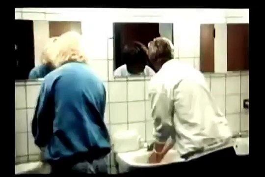 korkunç ayna şakası