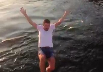 Takipçileri İçin Galata Köprüsünden Atladı