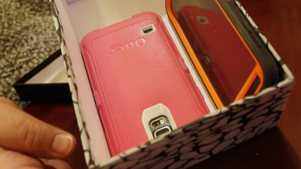 Diner Will Give You Discount If You Put Down Stupid Phone