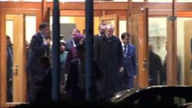 Erdoğan, Türk öğretmenle yurda döndü