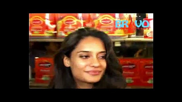 Lisa Haydon promotes The Shaukeens with the 'shaukeen' trio With Anupam Kher, Piyush Mishra And Anu Kapoor