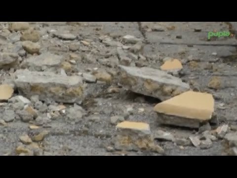 Napoli - Maltempo, i crolli causati dal vento: tre feriti (07.11.14)