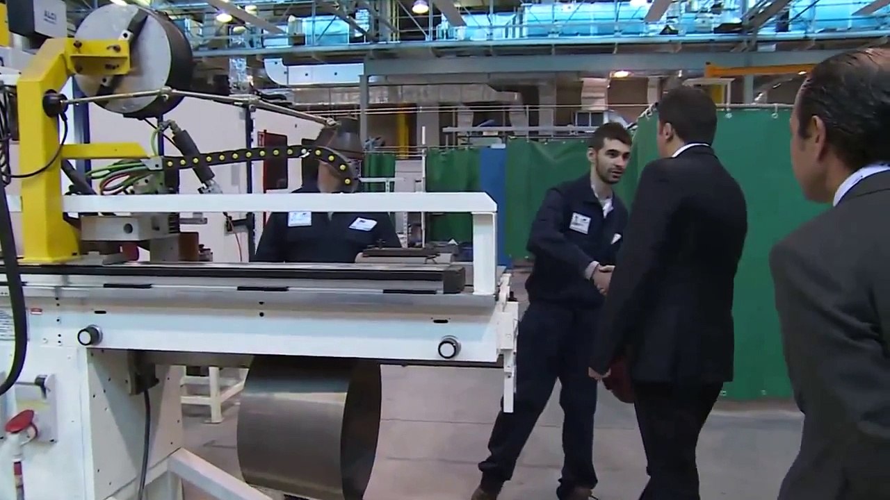 Villanova d'Albenga (SV) - Renzi in visita lo stabilimento Piaggio Aereospace (07.11.14)