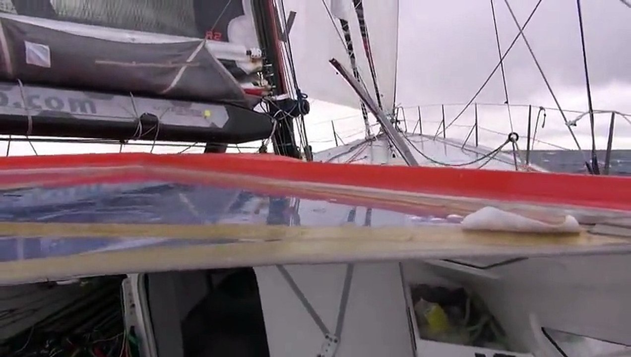 30 noeuds de vents sous spi sur Safran !