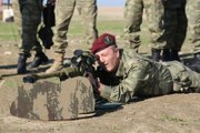 Özel Kuvvetler Komutanı Aksakallı, Azerbaycan'da Cephe Hattında