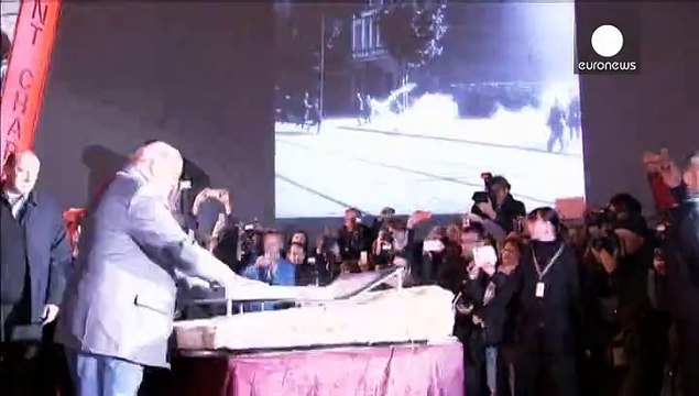 Gorbatchov critica triunfalismo ocidental face à Rússia no aniversário da queda do muro de Berlim