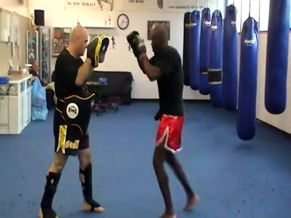 Koi-Gym Frankfurt Pratzentraining ...003.MOD