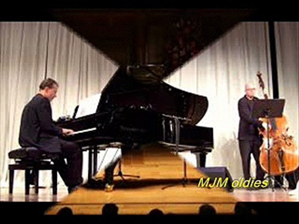 Besame mucho       piano music instrumental