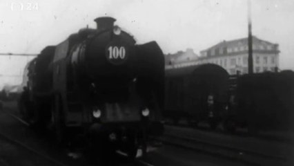 Retro (1946, železniční část)