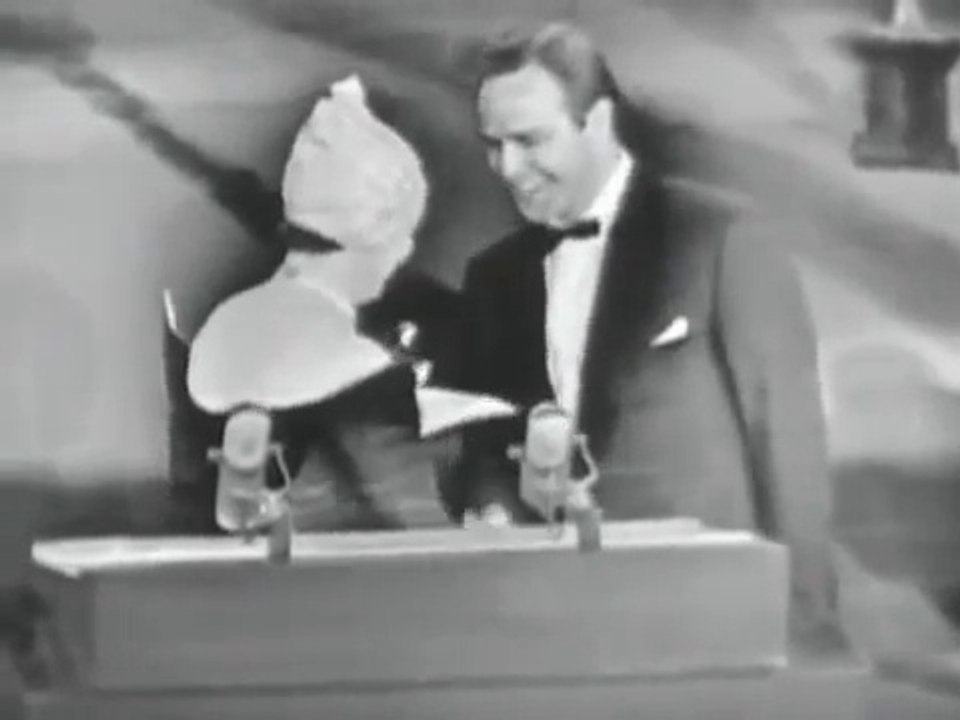 Breaking News Marlon Brando Wins Best Actor 1955 Oscars for On The Waterfront