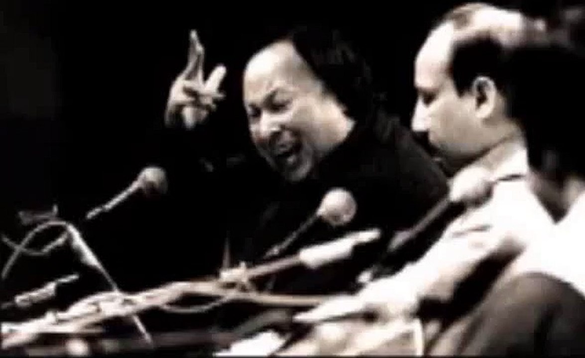 Shah E Mardan-E-Ali by Nusrat Fateh Ali Khan - Qawwali