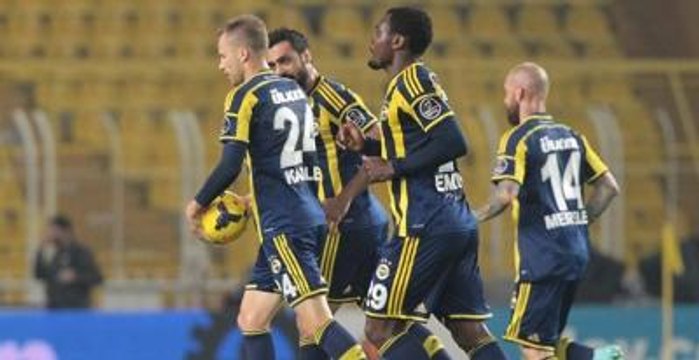 Fenerbahçe, Çaykur Rizespor'u 2-1 Yendi