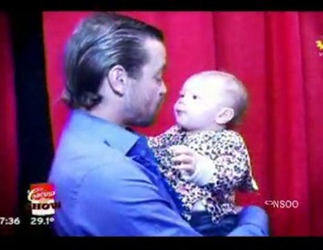 Pedro, Paula y Oli en el back de baile Aquadance (piquito de Pedro y Oli) - 08 de Noviembre