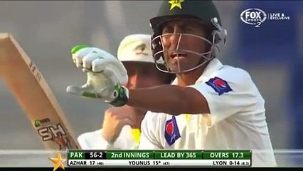 Younis Khan, Michael Clarke and David Warner sharing few friendly Moments