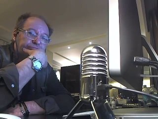 [Clippini Story] Ascoltando musica