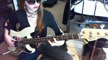 Atomic - Blondie (Bass Cover)