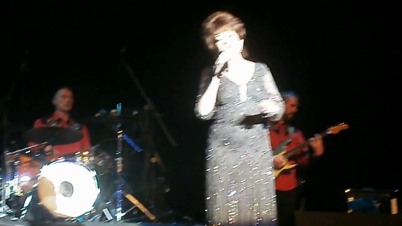 Patsy Cline - I Fall To Pieces