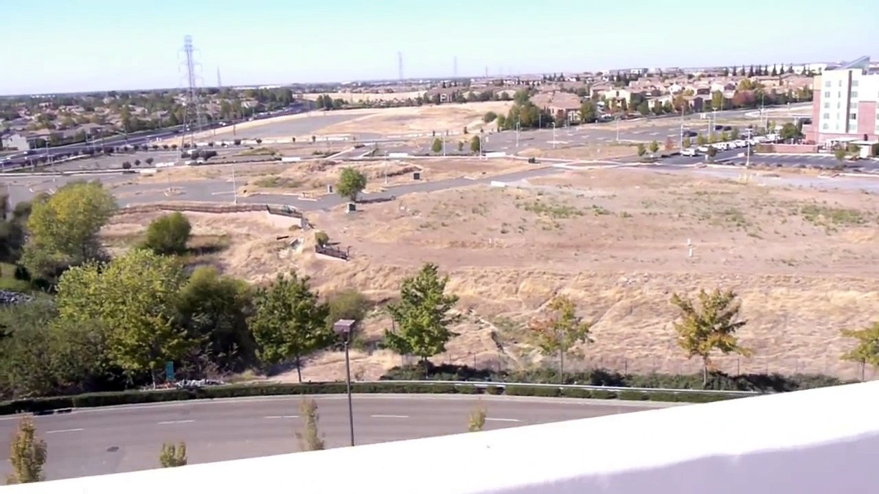 iPhone 5S Otterbox Defender Drop Test from 100 feet