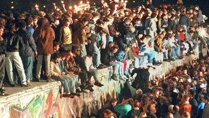 Berlin Wall a tourist hit 25 years after fall