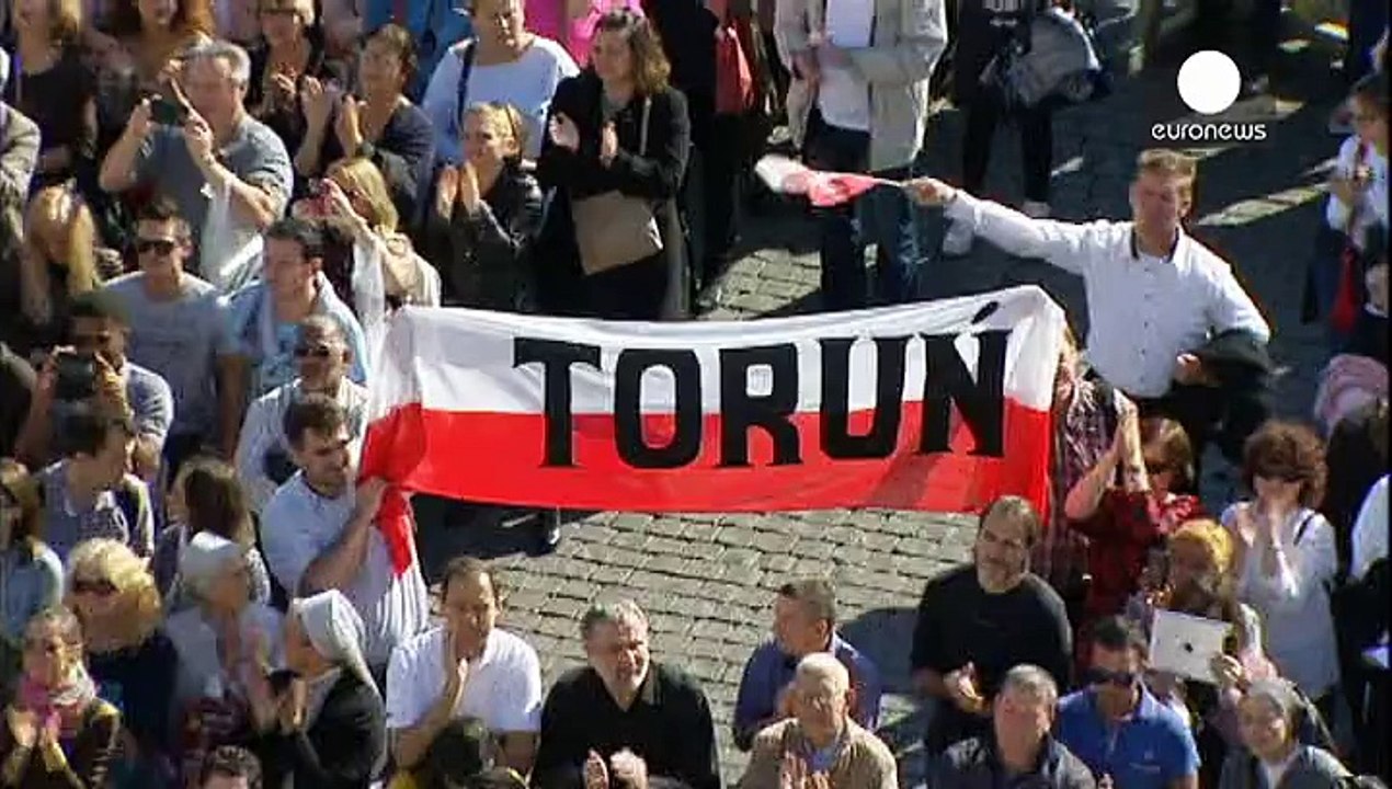 Papst: "Wir brauchen Brücken, keine Mauern!"