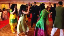 Pakistani Wedding Night Dance || Mere Dil Mein Aaj Kya Hai || HD ✔