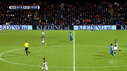Ferret strolls around pitch during Heracles-PSV