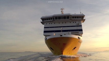 Mega Express Four, arrivée à Bastia