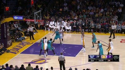 Ed Davis posterise Jason Maxiell