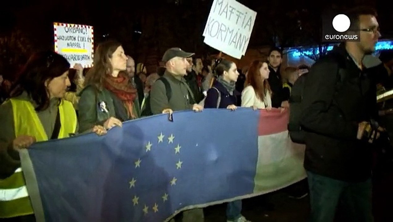 Ungarn: tausende protestieren gegen angebliche korruption in den behörden