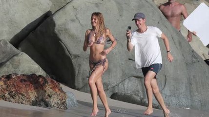 Candice Swanepoel nous fait craquer en bikini