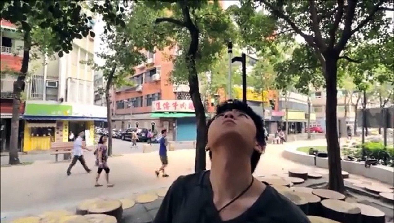 the songstress - see line woman