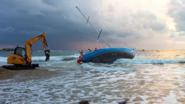 La remise à l'eau du voilier Esprit