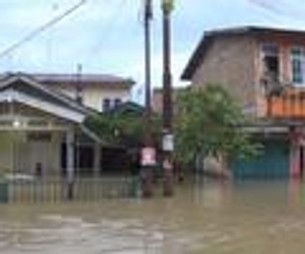 Endonezya yine sele teslim