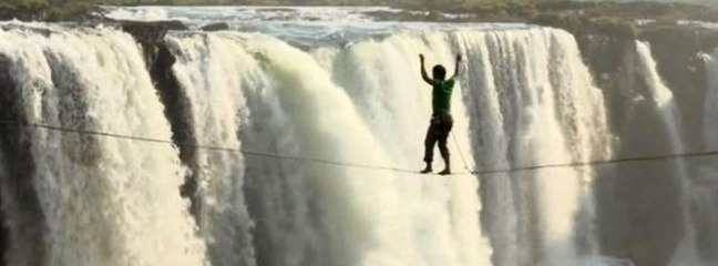 Victoria Şelalesi’ni böyle geçti