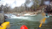 Quick-thinking kayakers save drowning man's life