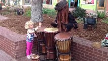 3-year-old joins street performer in Colorado