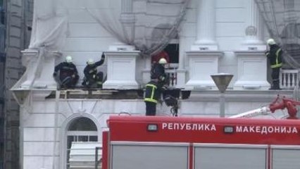 Makedonya'da Hükümet Binasında Yangın
