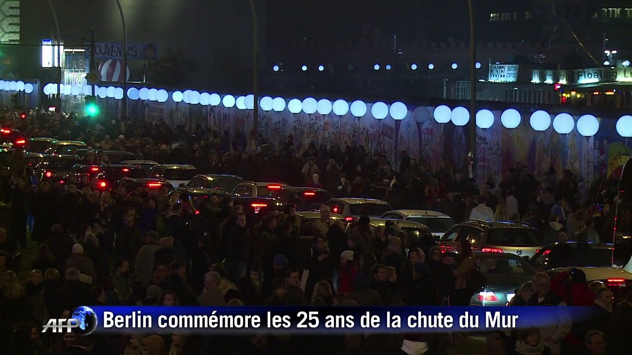 Lâcher de ballons à Berlin pour commémorer la chute du Mur