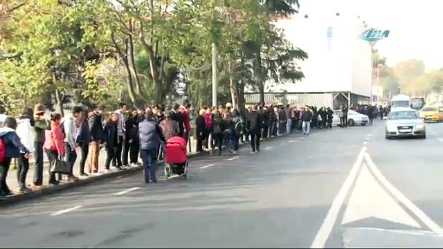 Beşiktaş’tan Dolmabahçe’ye Ata’ya saygı zinciri