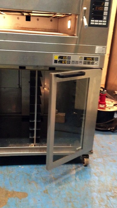 gebrauchte Bäckereimaschinen Miwe Condo 4 Etg. Ladenbackofen