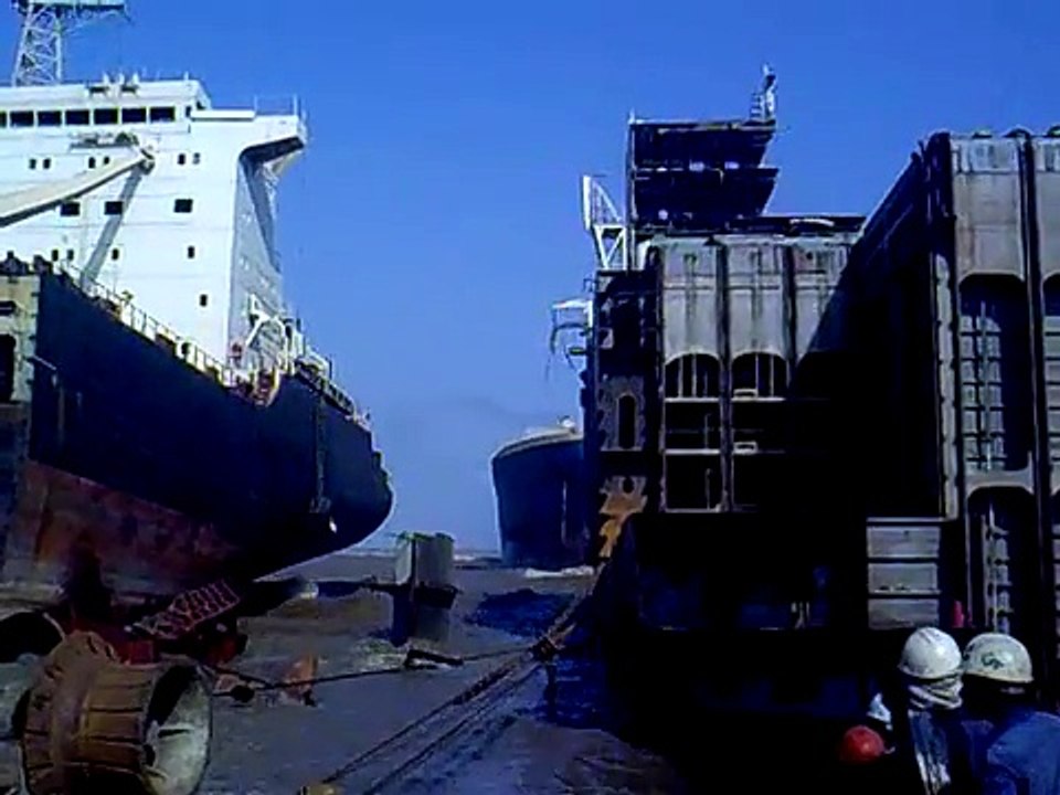 Beiseite, hier kommt das Schiff