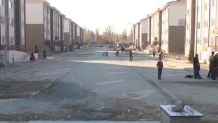 Kaloriferleri Çalışmayan Vatandaşlar Yol Kapattı