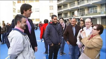 TV3 - Especial 9-N: La votació - "Que la gent aplaudeixi el seu dret a vot és una cosa preciosa"